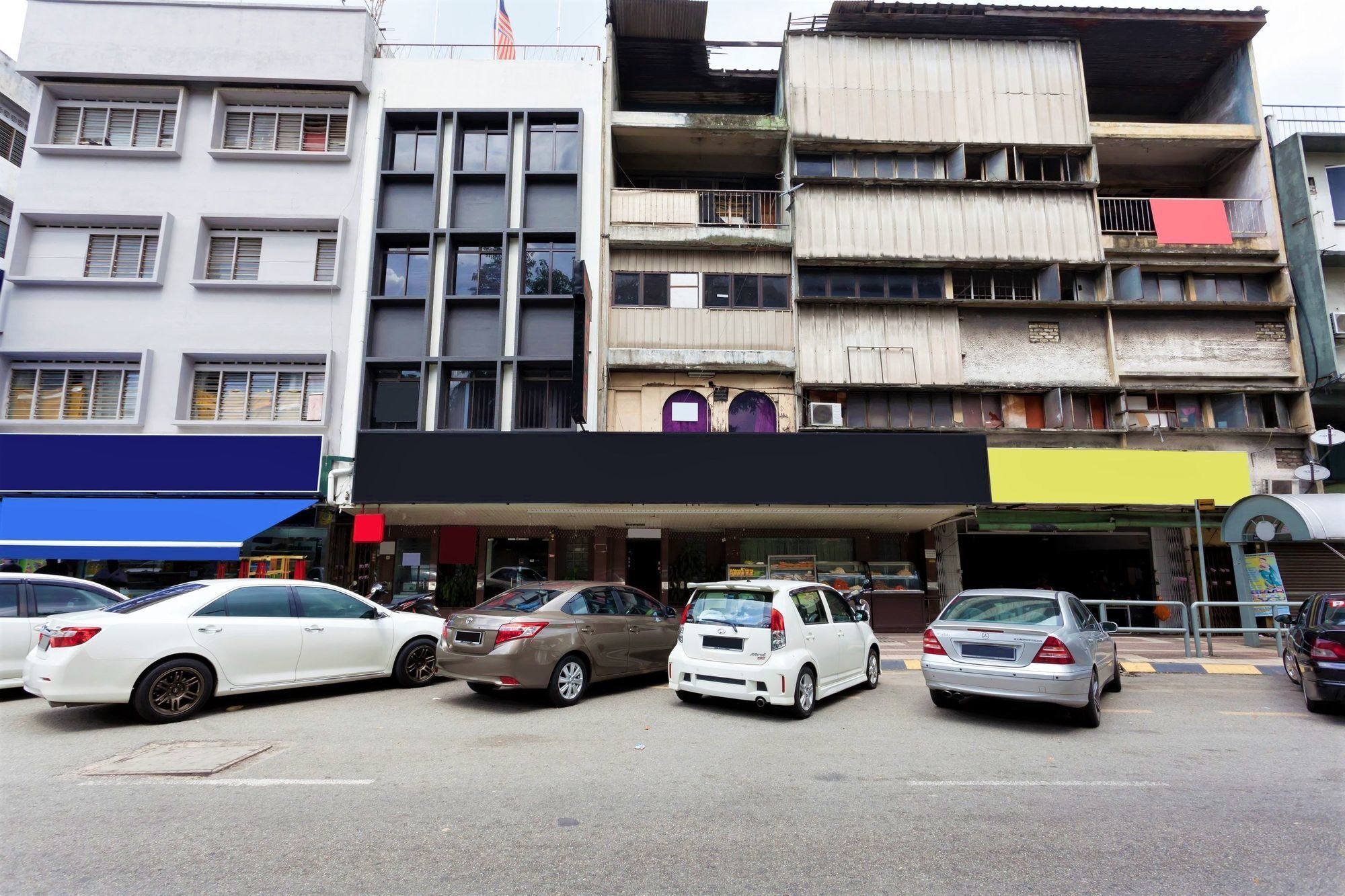 Hotel Zen Basic Near Ktm Sentul