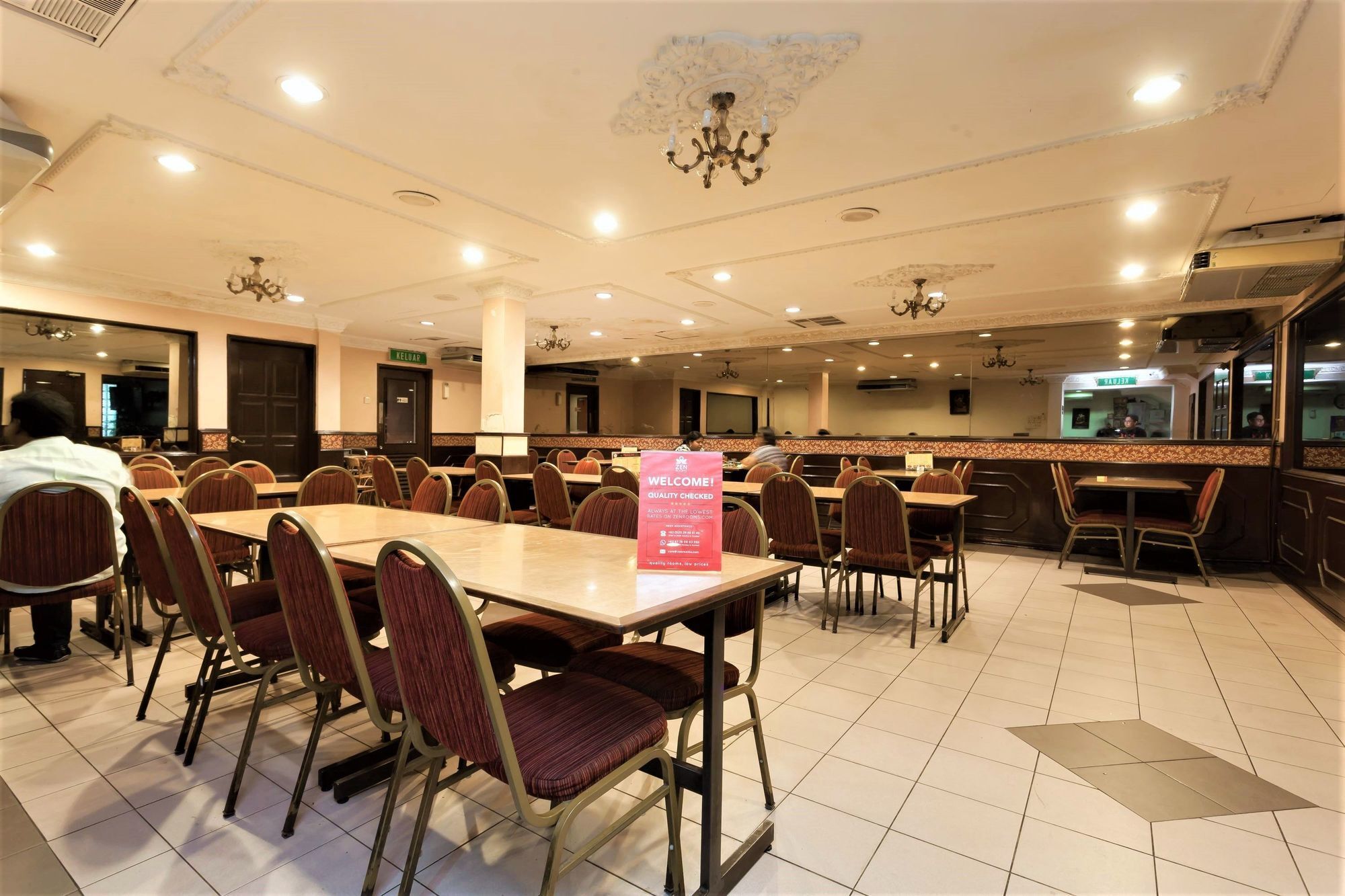 Zen Basic Near Ktm Sentul Hotel