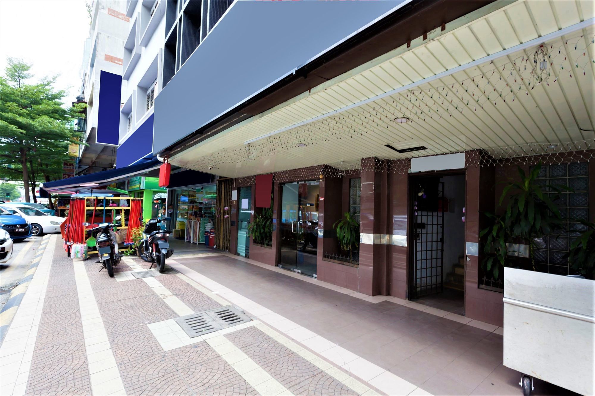 Zen Basic Near Ktm Sentul Hotel 3*